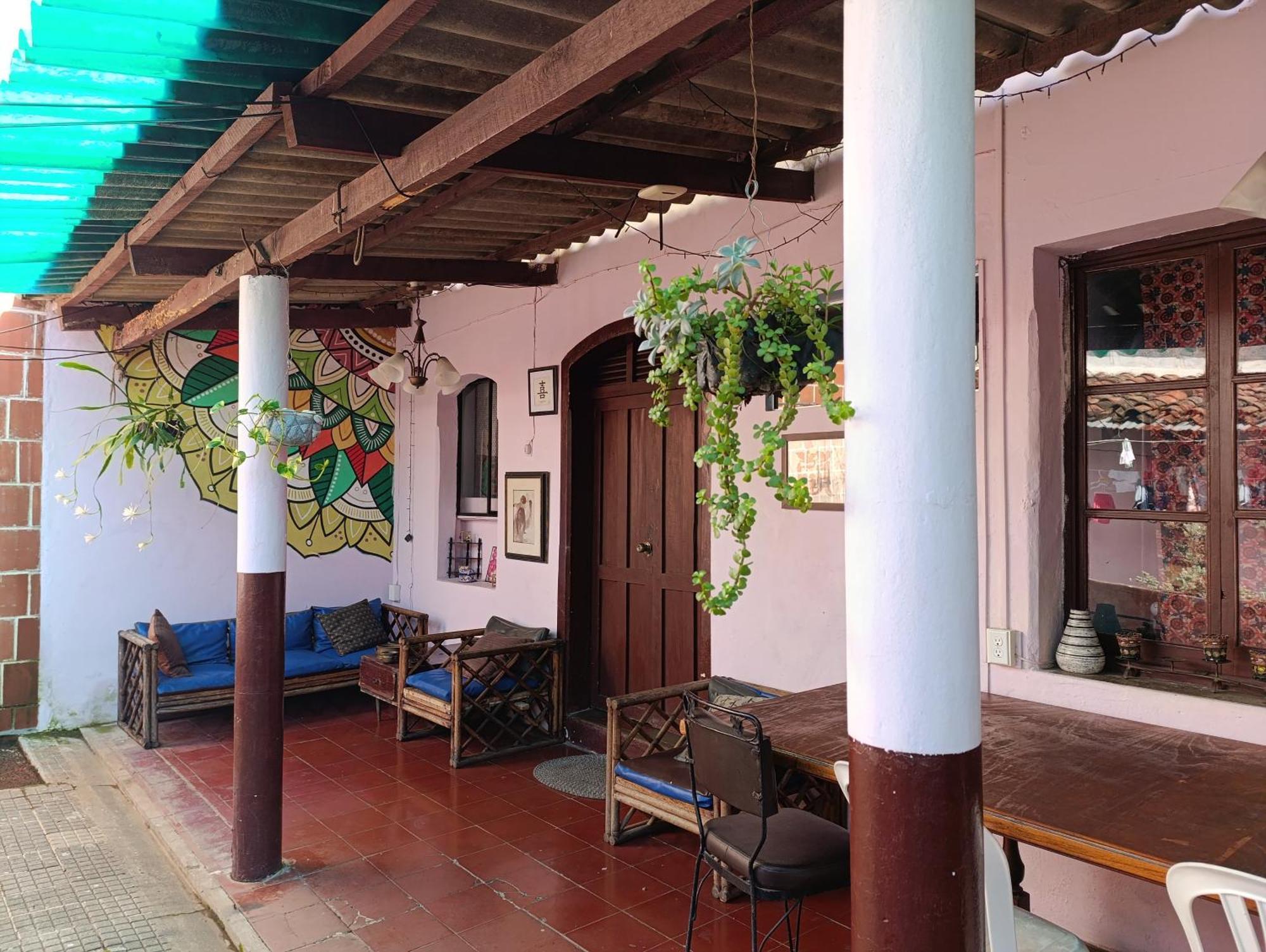 Casa Vieja Guest House Santa Ana Exteriör bild